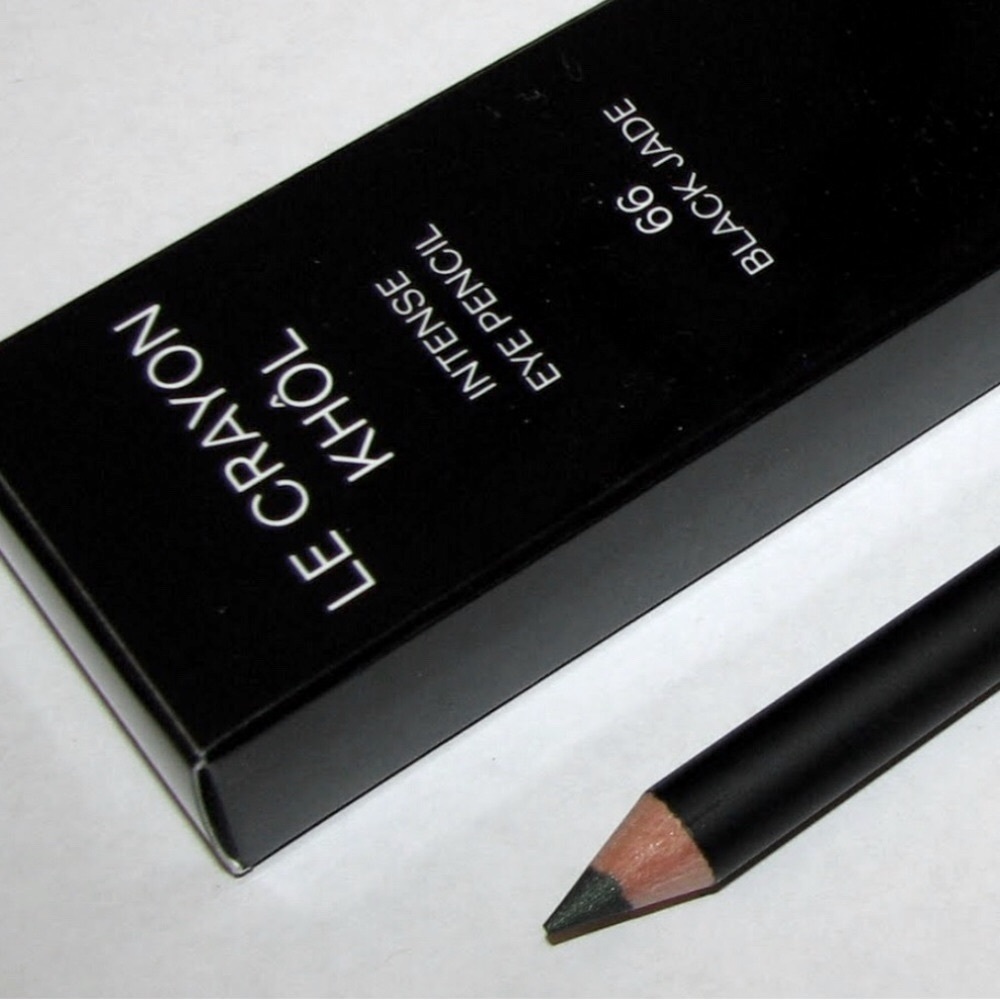 Chanel Le Crayon Kohl in Black Jade